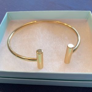 Park Lane Gold Bracelet, never worn but tag is removed.